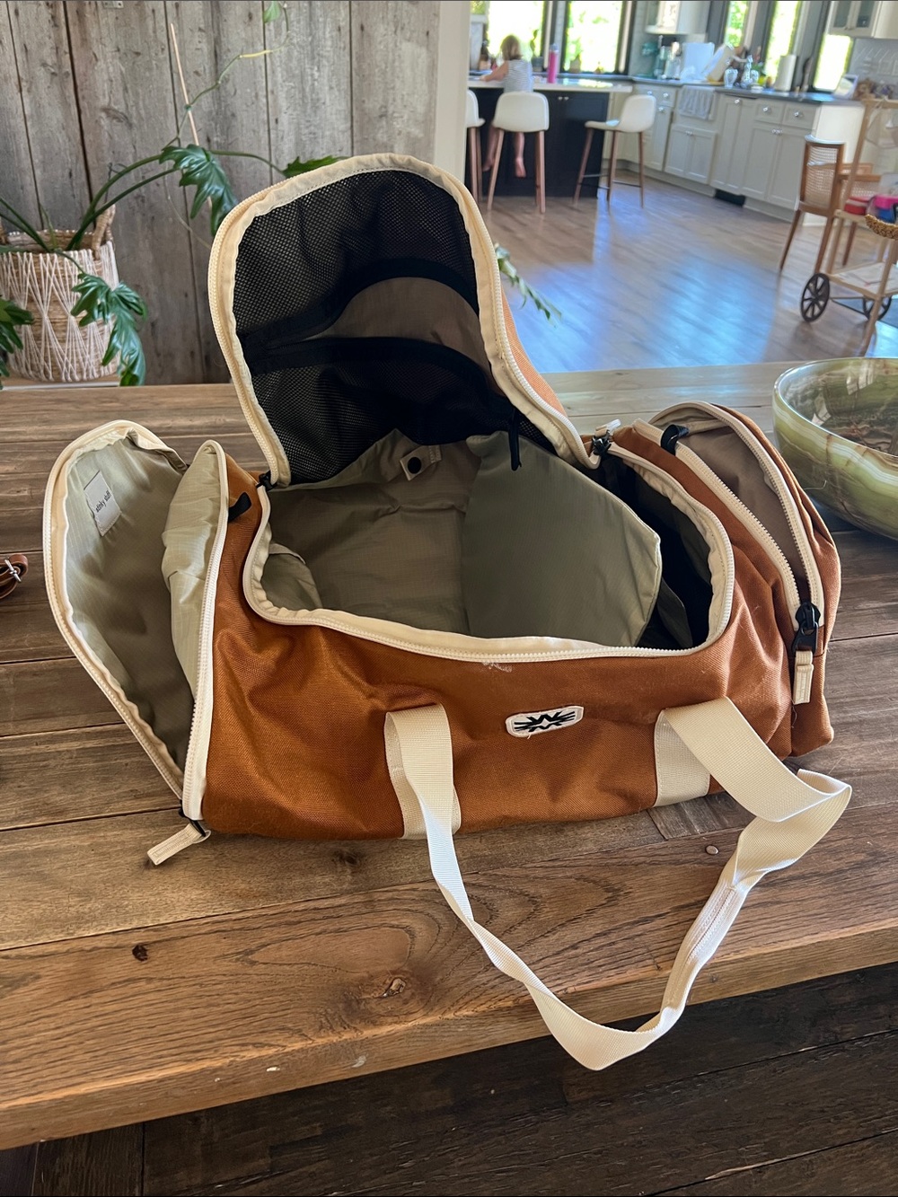 Walker Family Goods States Duffle Bag - Picture 4 of 9